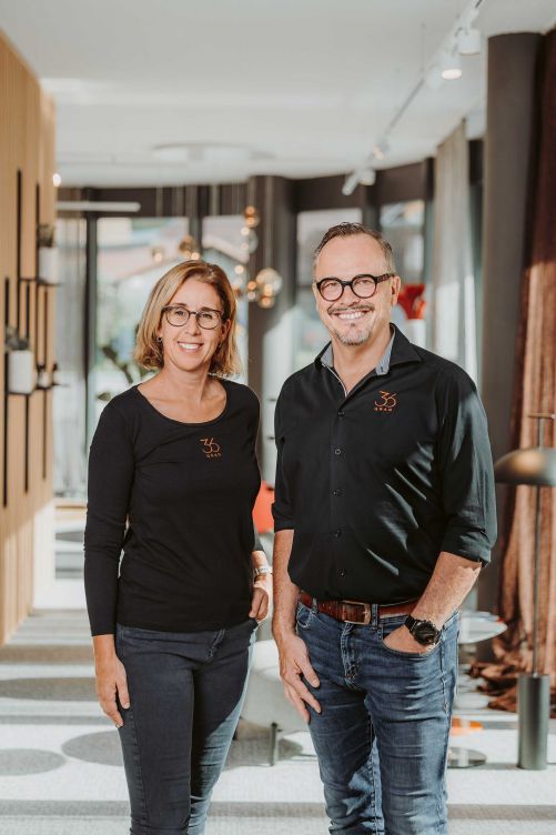 Monika Baumann, Leitung Wellness / Spa, und Herbert Würsch, Inhaber der 36 Grad AG.