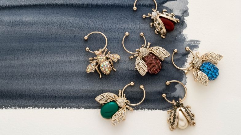 Charms für Wein- oder Champagnerflaschen von Joanna Buchanan.