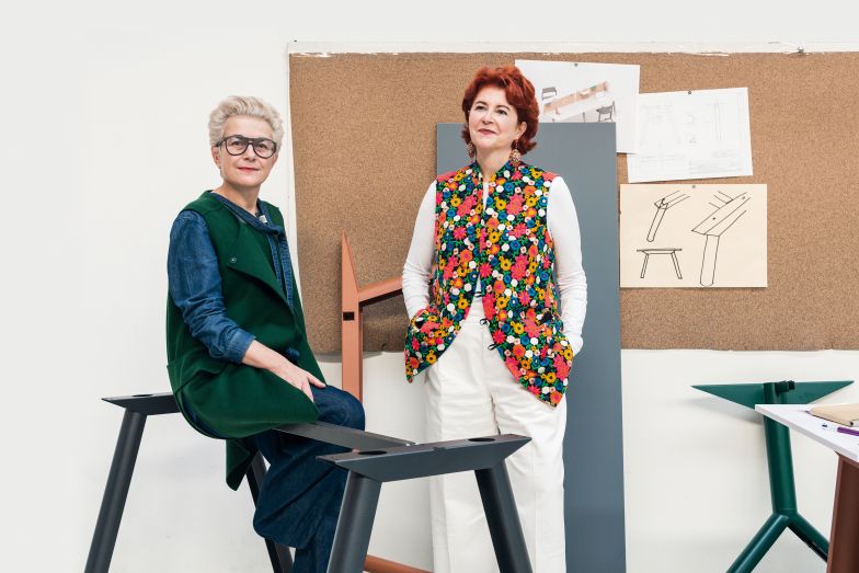 Frauen mit Power: Grazia (links) und Elisa Manerba bilden die weibliche Doppelspitze bei Manerba. Seit zehn Jahren bestimmen die Schwestern gemeinsam die Geschicke des Familienunternehmens.