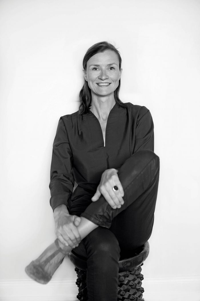 Jutta Werner ist studierte Architektin. Seit einigen Jahren gestaltet sie für ihr eigenes Label Nomad individuelle Produkte, die sie auch über ihren eigenen Webshop vertreibt.