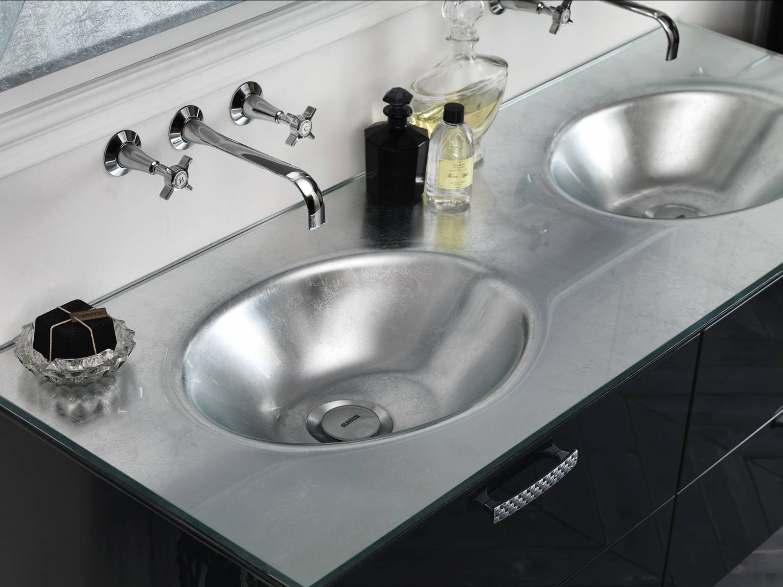 «Magnifica»: Badeinrichtungskollektion im Design des Architekten Gianni Pareschi. Scavolini.