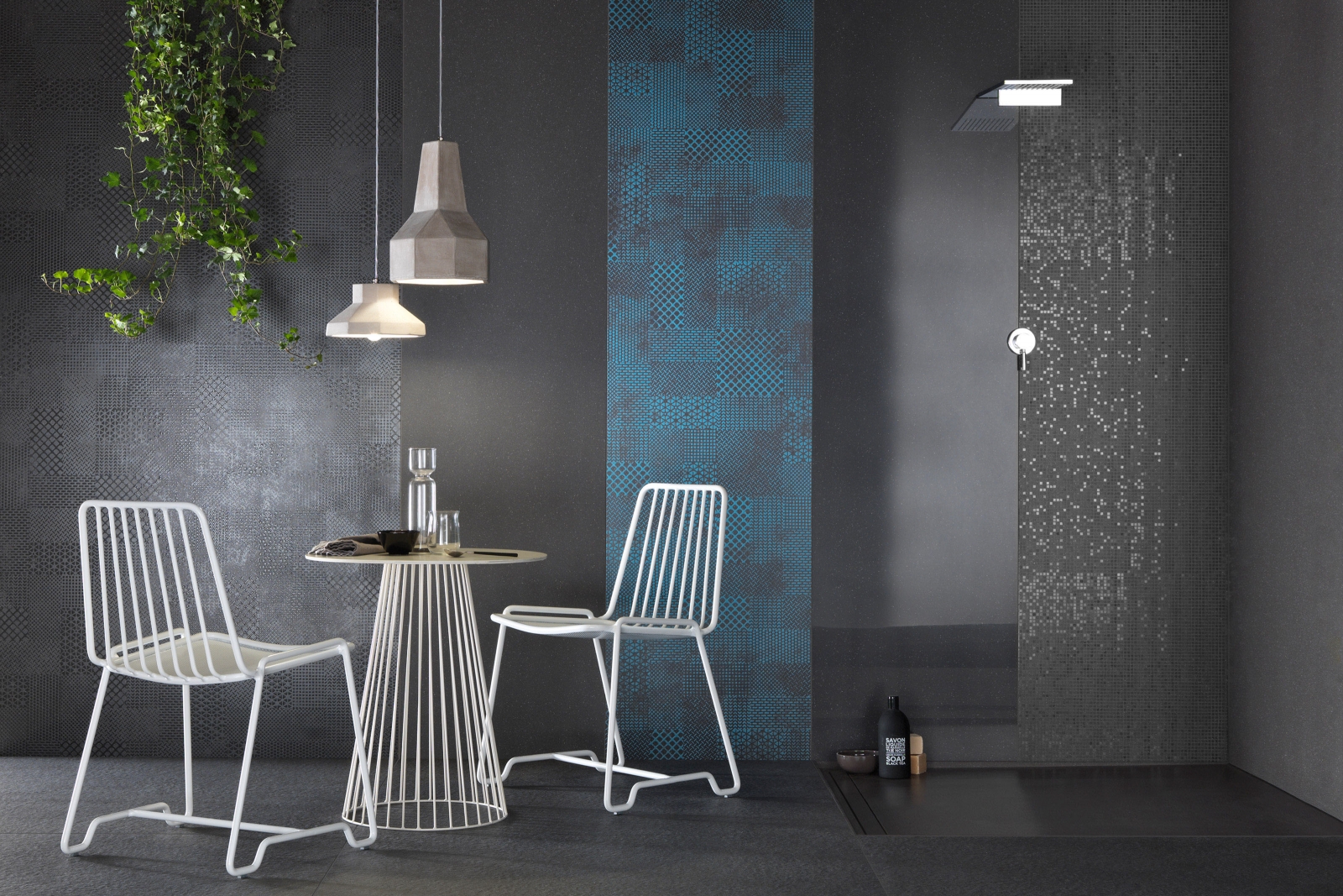«Déco», der schmuckvolle Akzent aus der farbbasierten Kollektion Avantime. Gigacer.