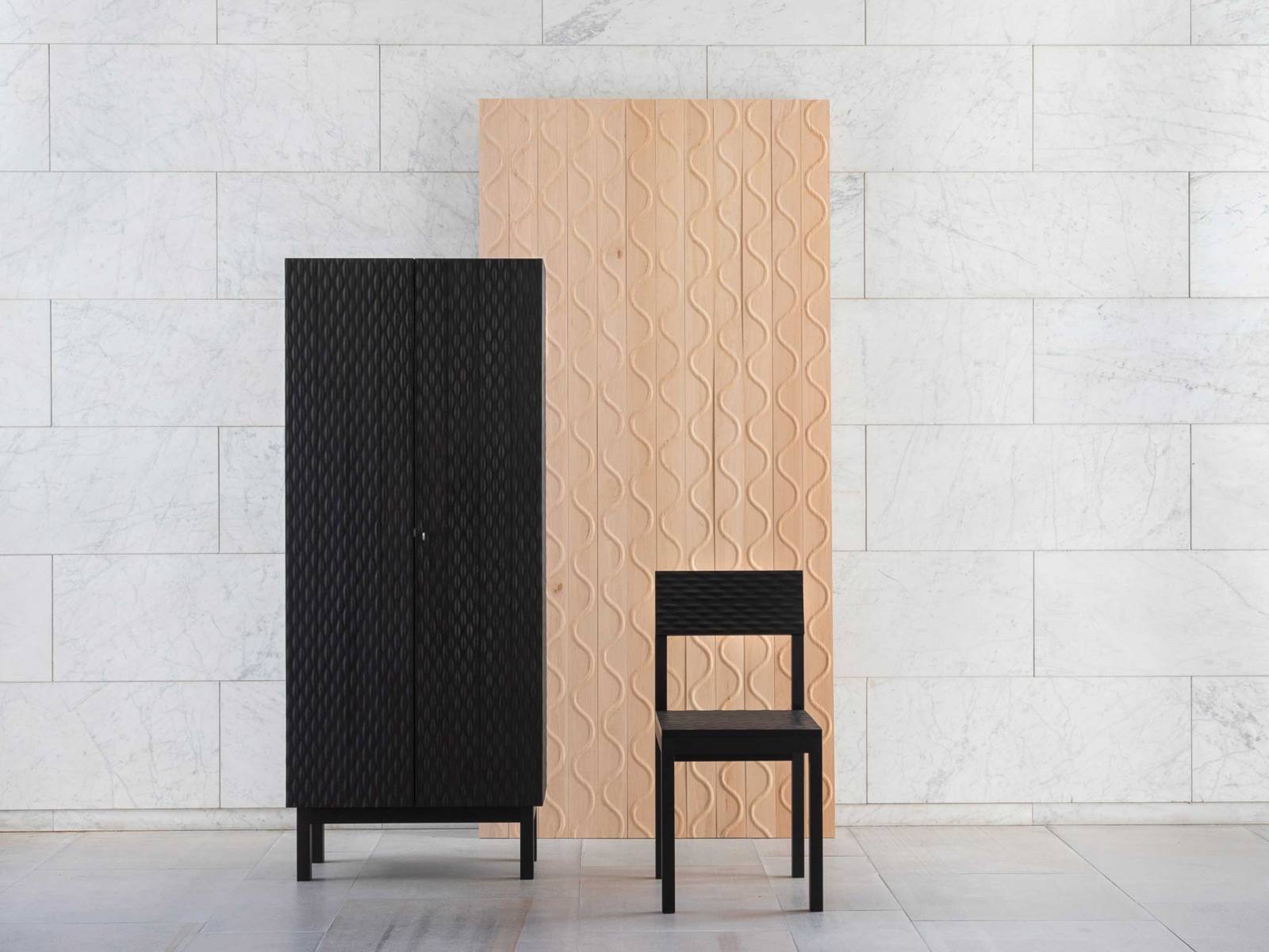 «Embossing wood» – eine neue Methode für Oberflächenstrukturierung von Holz. Design: Hemmo Honkonen.
