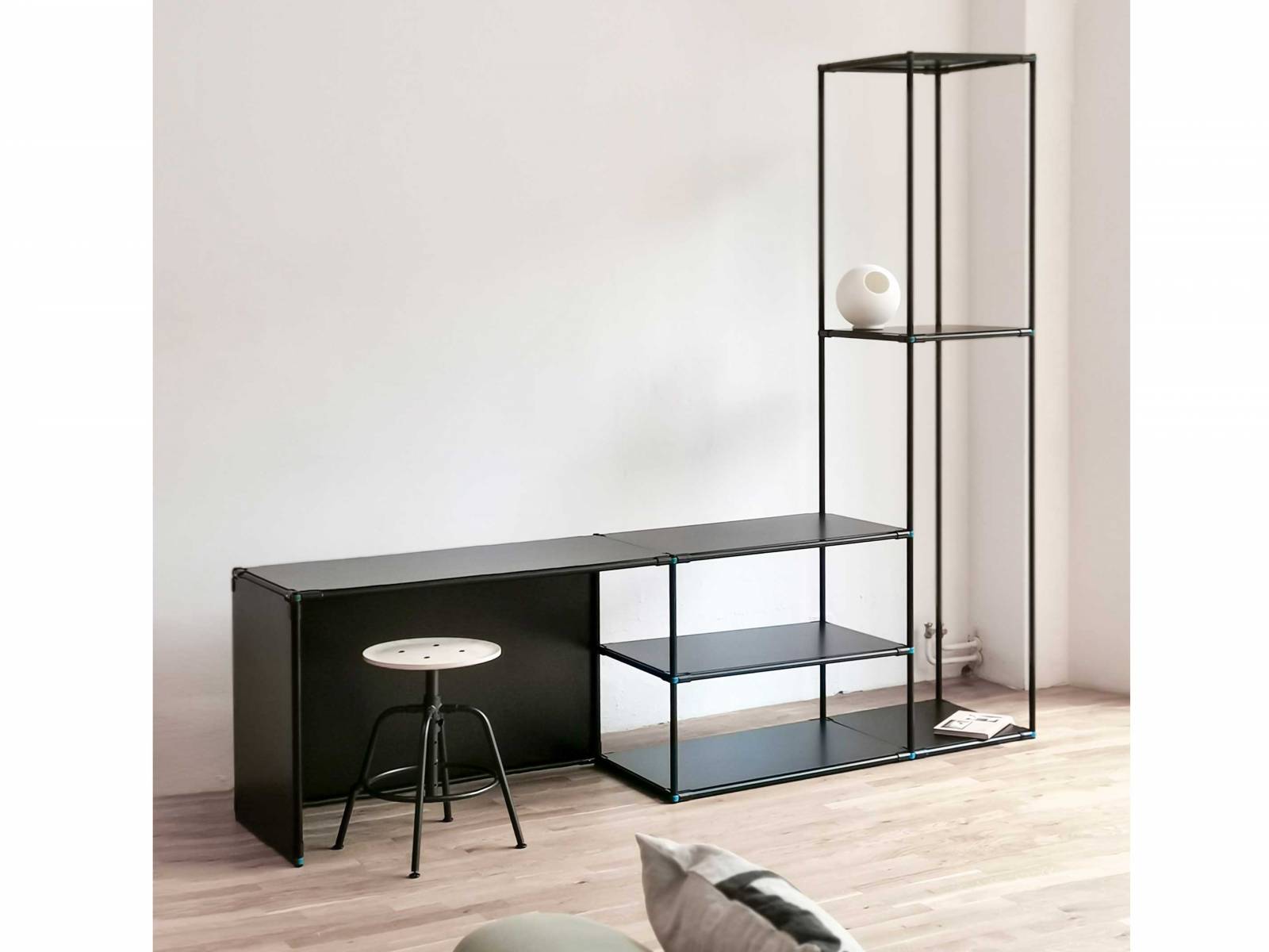 «Apio» – modulares, Knotenpunkt-basiertes Verbindungssystem für Möbel. Design: Felix Landwehr.