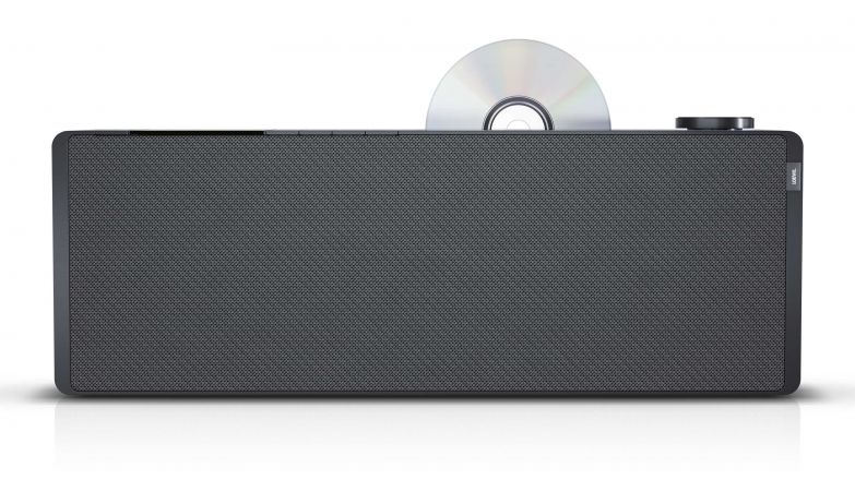 Das neue, elegante Smartradio «Klang S3» kann bis zu 25 000 Radiostationen und 10 000 Podcasts programmieren und verfügt gleichzeitig über einen integrierten CD-Player. Streamingdienste wie Spotify, Amazon Music und Deezer sind bereits integriert. Das Radio sieht nicht nur gut aus, sondern hat auch einen kristallklaren Klang. Loewe.